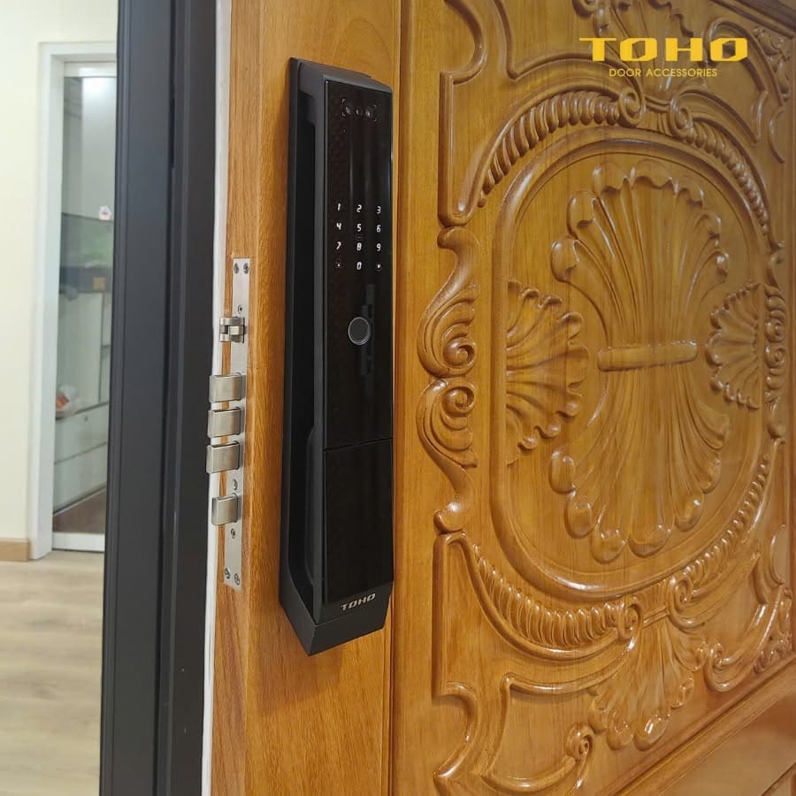 Khóa Cửa Thông Minh Nhận Dạng Khuôn Mặt TOHO TH632 Lắp Đặt Thực Tế
