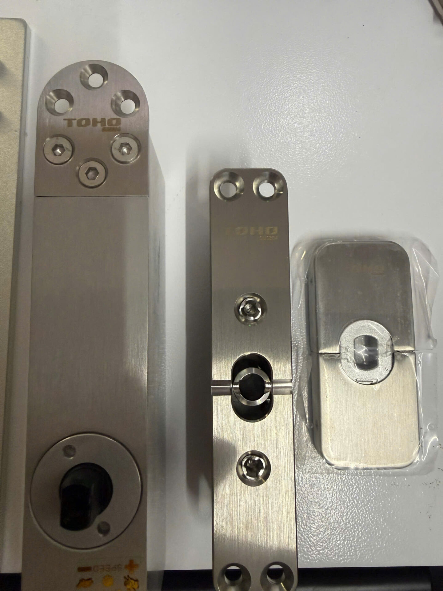 Chi tiết bản lề thủy lực TOHO TH785